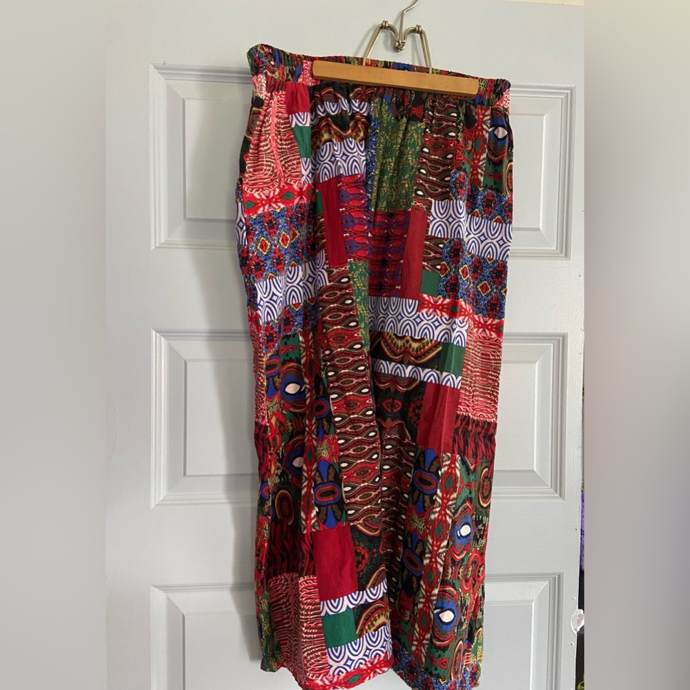 BEAUTIFUL SKIRT!